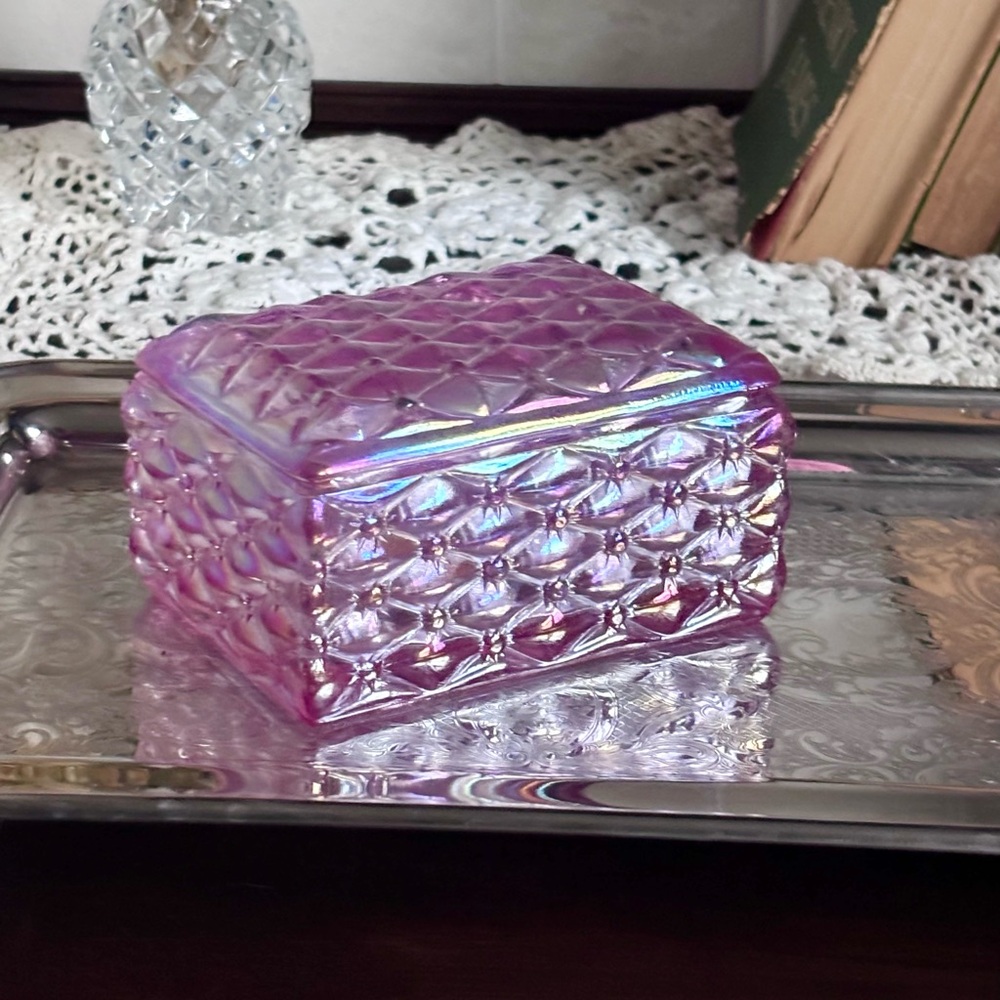 Vintage Fenton Iridescent Pink Diamond Quilted Glass Trinket Box